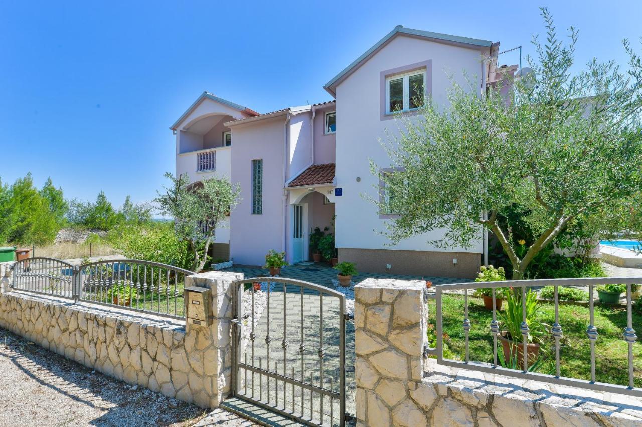 Family Friendly Apartments With A Swimming Pool Zadar - 18098 외부 사진