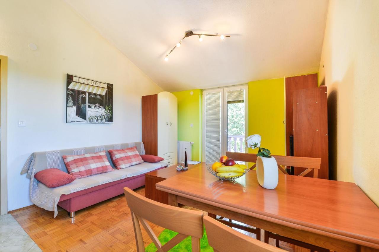 Family Friendly Apartments With A Swimming Pool Zadar - 18098 외부 사진
