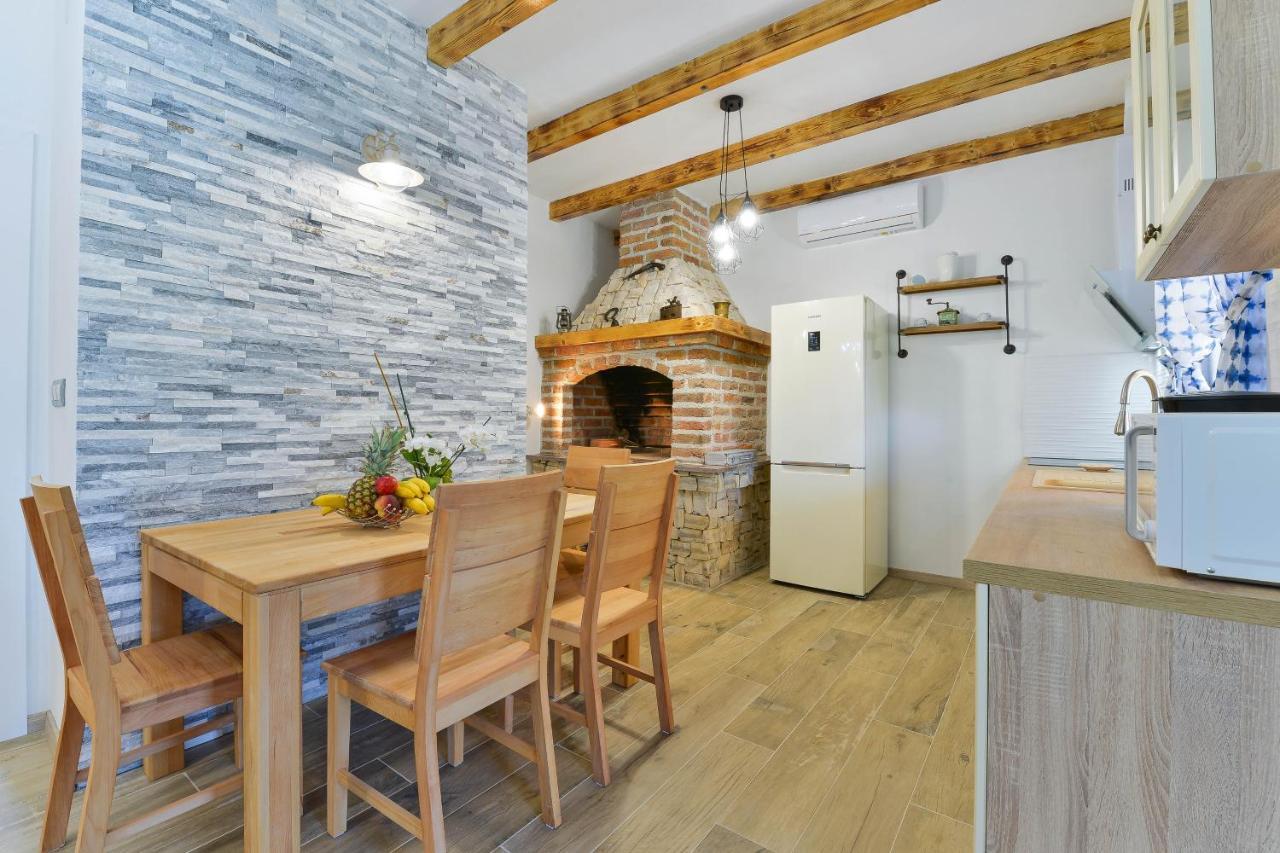 Family Friendly Apartments With A Swimming Pool Zadar - 18098 외부 사진
