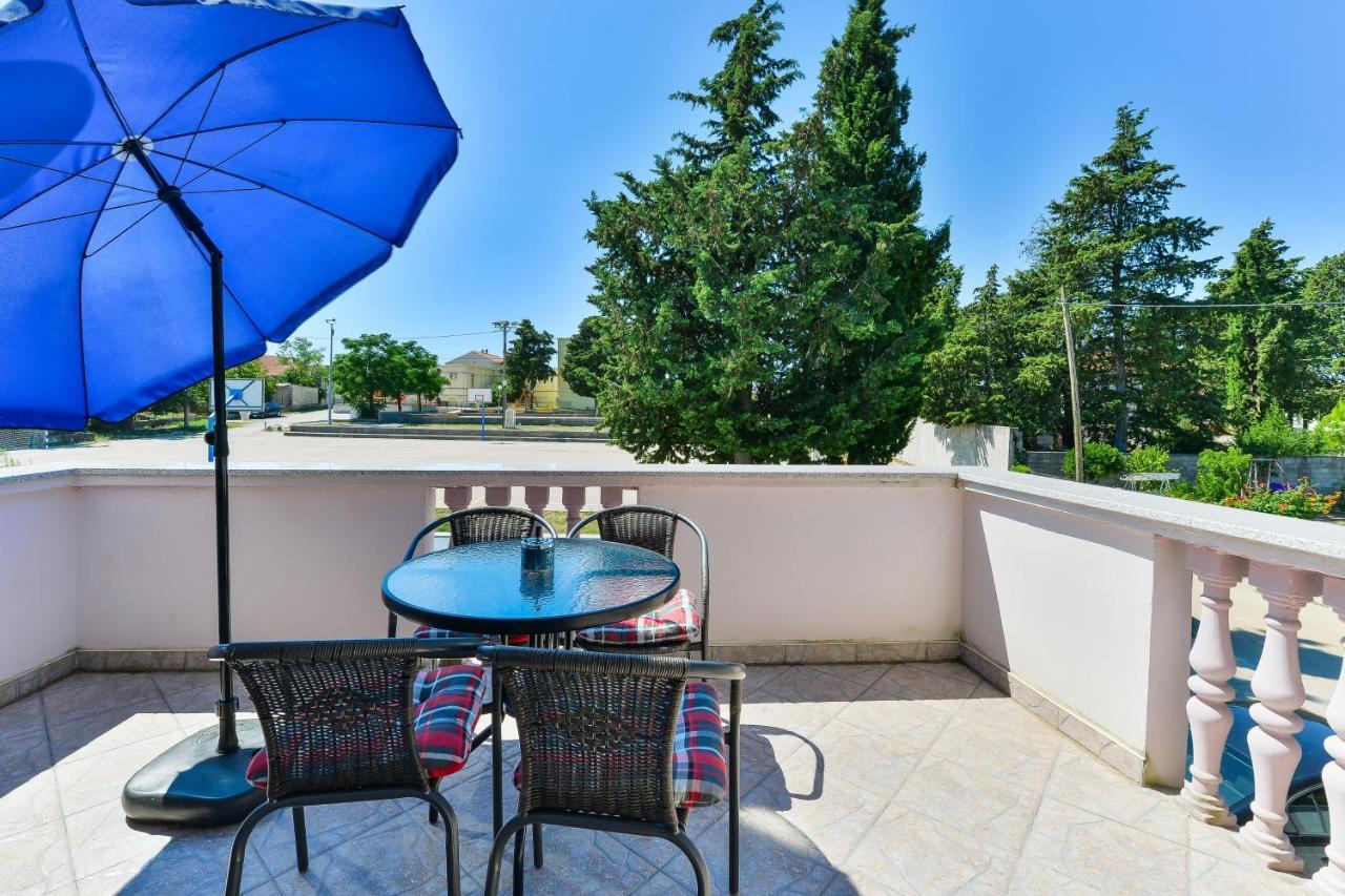 Family Friendly Apartments With A Swimming Pool Zadar - 18098 외부 사진