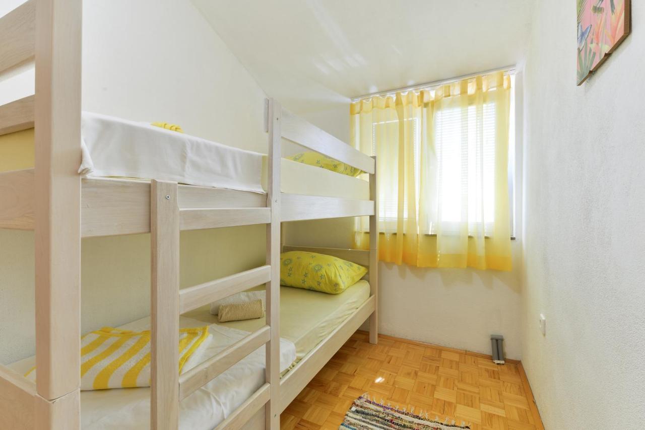Family Friendly Apartments With A Swimming Pool Zadar - 18098 외부 사진