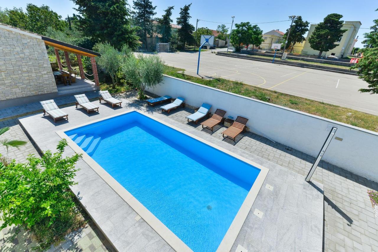 Family Friendly Apartments With A Swimming Pool Zadar - 18098 외부 사진